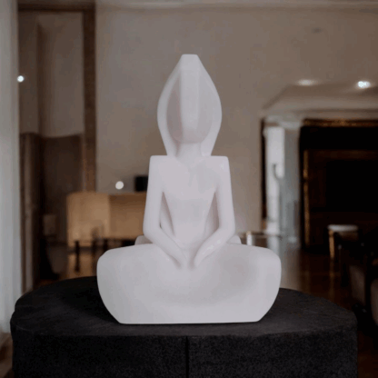 Escultura “Mujer en Silencio” – Inspiración Minimalista - Imagen 3
